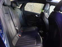 Audi A4 TFSI Black Edition - U13109