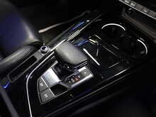 Audi A4 TFSI Black Edition - U13109