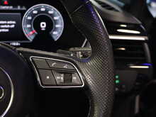Audi A4 TFSI Black Edition - U13109