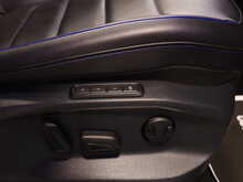 Volkswagen Tiguan TSI R - U13127