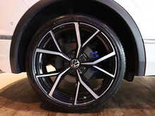 Volkswagen Tiguan TSI R - U13127