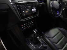 Volkswagen Tiguan TSI R - U13127