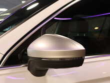 Volkswagen Tiguan TSI R - U13127