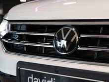 Volkswagen Tiguan TSI R - U13127