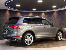 Volkswagen Touareg TDI V6 BlueMotion Tech R-Line Plus - U13131