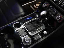Volkswagen Touareg TDI V6 BlueMotion Tech R-Line Plus - U13131