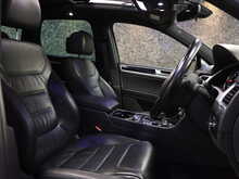 Volkswagen Touareg TDI V6 BlueMotion Tech R-Line Plus - U13131
