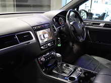 Volkswagen Touareg TDI V6 BlueMotion Tech R-Line Plus - U13131