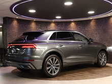 Audi Q8 TDI V6 S line - U13138