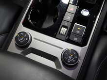 Volkswagen Touareg TSI V6 R - U13161
