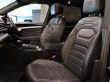 Volkswagen Touareg TSI V6 R - U13161