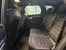Volkswagen Touareg TSI V6 R - U13161