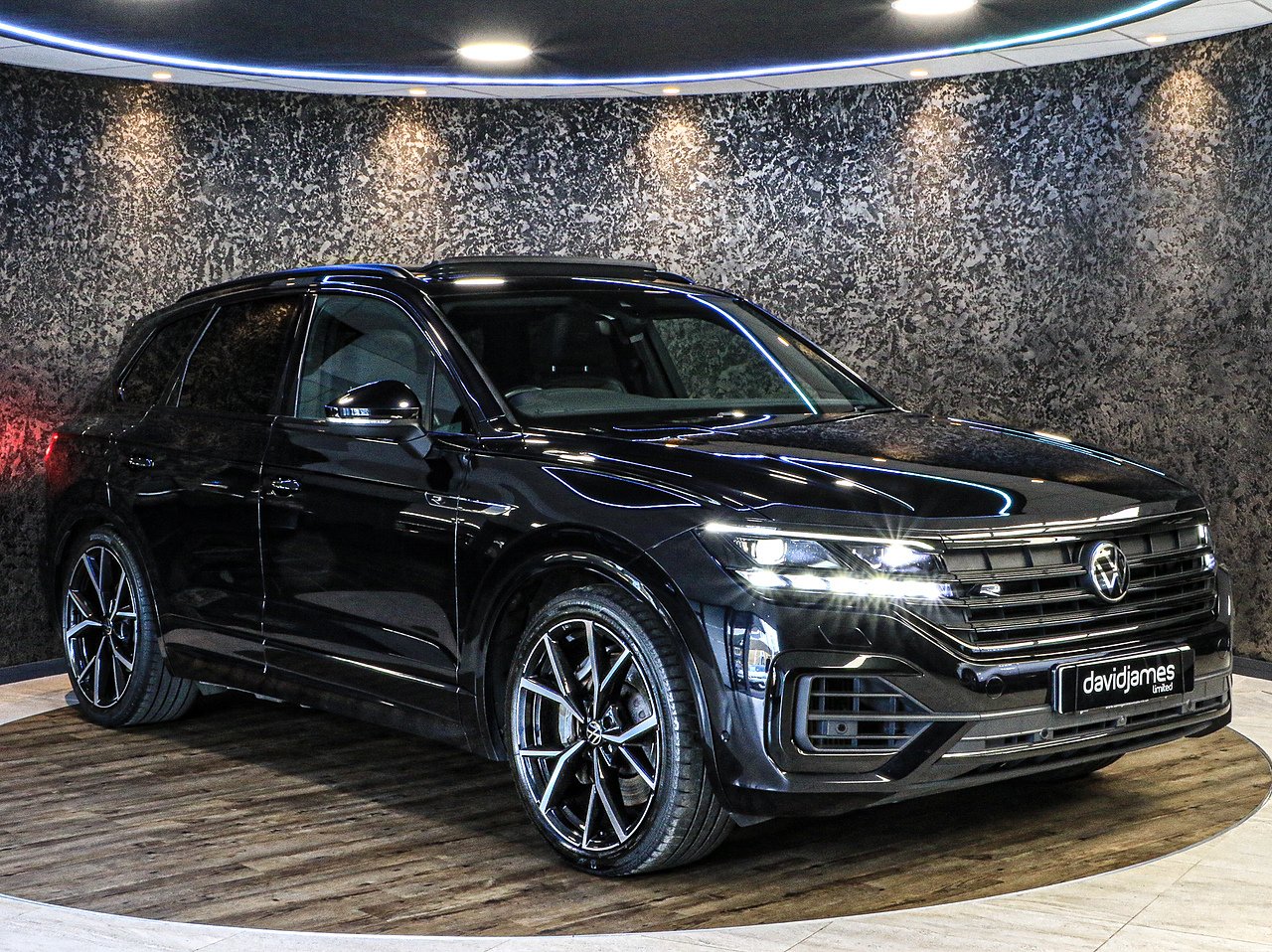 Volkswagen Touareg TSI V6 R - U13161