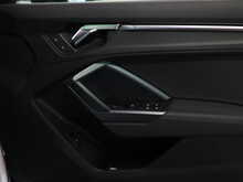 Audi Q3 TFSI CoD Edition 1 - U13170