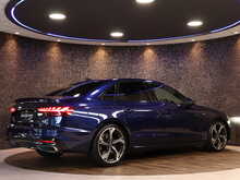 Audi A4 TFSI Black Edition - U13187