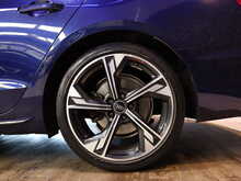 Audi A4 TFSI Black Edition - U13187