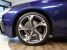 Audi A4 TFSI Black Edition - U13187