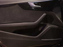 Audi A4 TFSI Black Edition - U13187