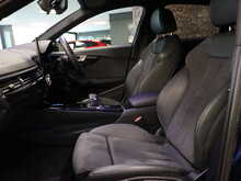 Audi A4 TFSI Black Edition - U13187