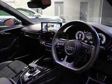 Audi A4 TFSI Black Edition - U13187