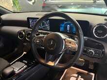 Mercedes-Benz A Class A200 AMG Line - U13222
