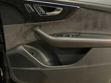 Audi RSQ8 TFSI V8 Vorsprung - U13226