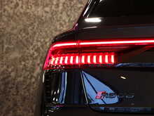 Audi RSQ8 TFSI V8 Vorsprung - U13226