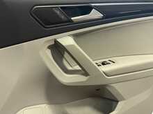 Volkswagen Tiguan TSI Elegance - U13229