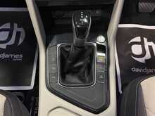 Volkswagen Tiguan TSI Elegance - U13229