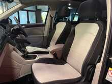 Volkswagen Tiguan TSI Elegance - U13229