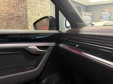 Volkswagen Touareg TDI V6 Black Edition - U13243