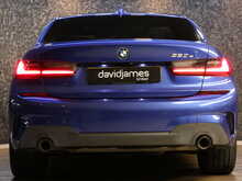 BMW 3 Series 330e M Sport - U13283