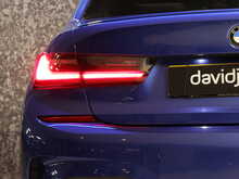 BMW 3 Series 330e M Sport - U13283