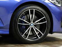 BMW 3 Series 330e M Sport - U13283