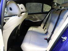 BMW 3 Series 330e M Sport - U13283