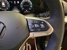 Volkswagen Golf TSI R-Line - U13284