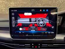 Volkswagen Golf TSI R-Line - U13284