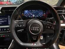 Audi A3 TFSIe S line Competition - U13296
