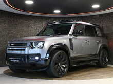 Land Rover Defender 110 SD4 SE - U13303