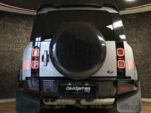 Land Rover Defender 110 SD4 SE - U13303