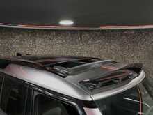 Land Rover Defender 110 SD4 SE - U13303