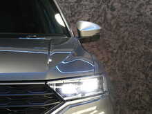 Volkswagen T-Roc TSI R - U13324