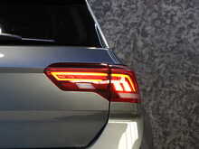 Volkswagen T-Roc TSI R - U13324