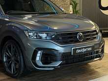 Volkswagen T-Roc TSI R - U13324