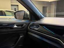 Volkswagen T-Roc TSI R - U13324