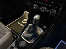 Volkswagen T-Roc TSI R - U13324