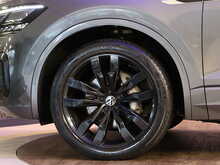 Volkswagen Touareg TDI V6 Black Edition - U13330