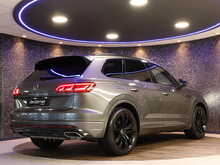 Volkswagen Touareg TDI V6 Black Edition - U13330