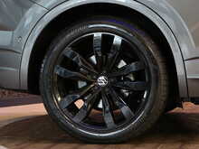 Volkswagen Touareg TDI V6 Black Edition - U13330