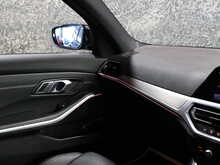 BMW 3 Series 320d MHT M Sport - U13346